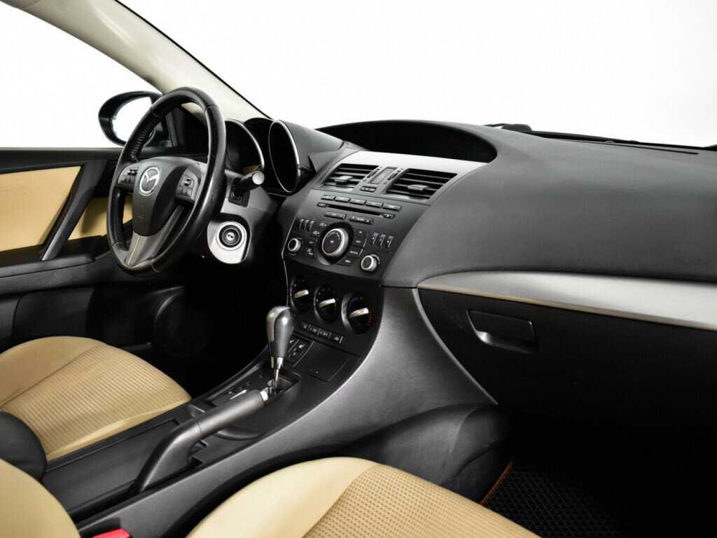 Mazda 3 с пробегом — 2012 год. Фото: #8
