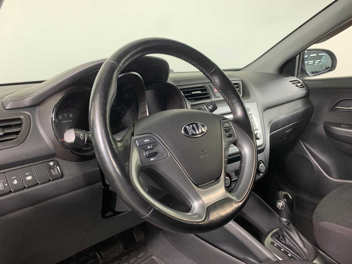 Kia Rio с пробегом — 2016 год. Фото: #8