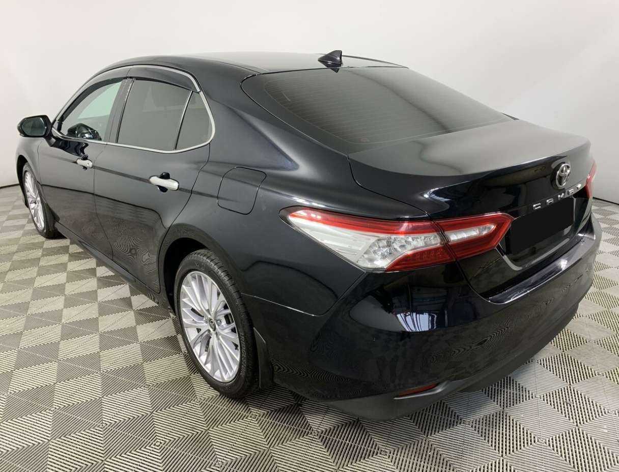 Toyota Camry с пробегом — 2020 год. Фото: #5
