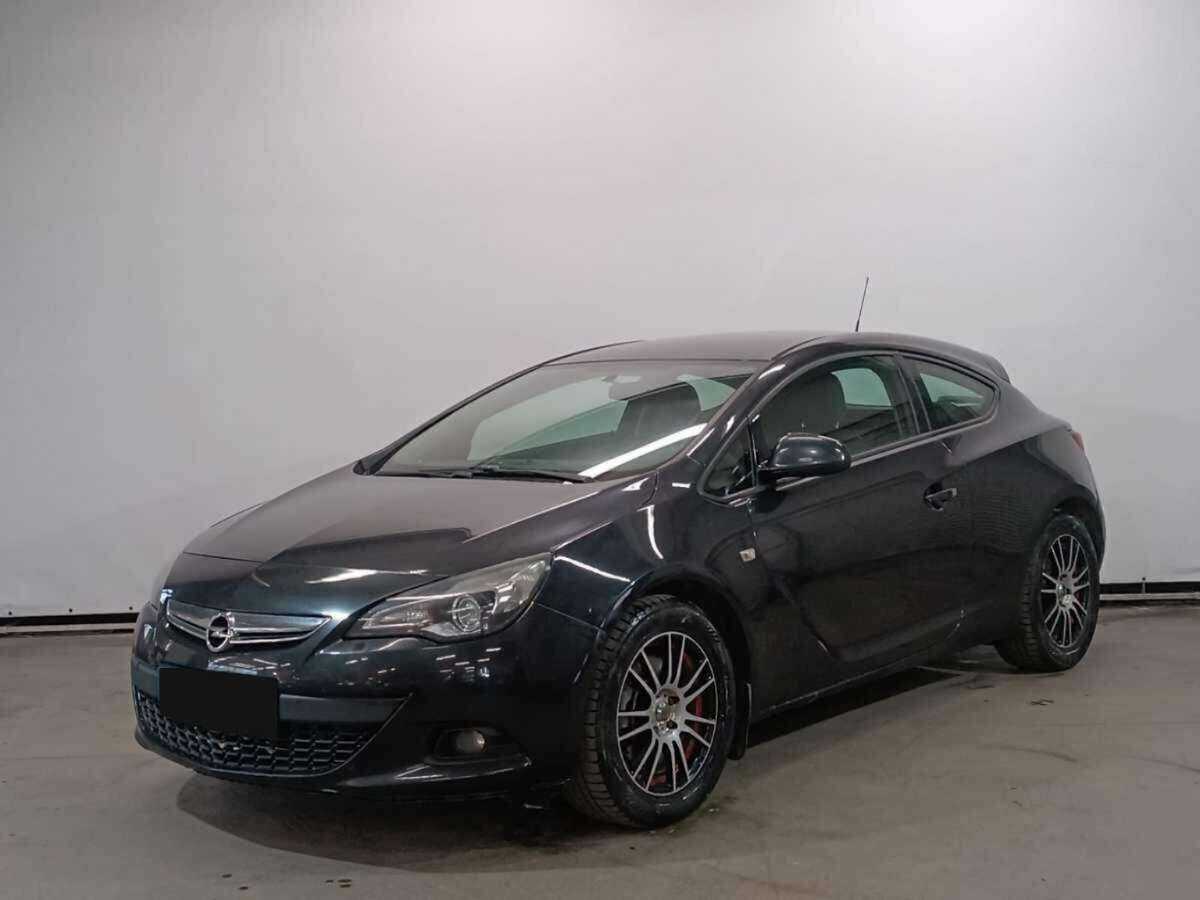 Opel Astra с пробегом — 2012 год. Фото: #0