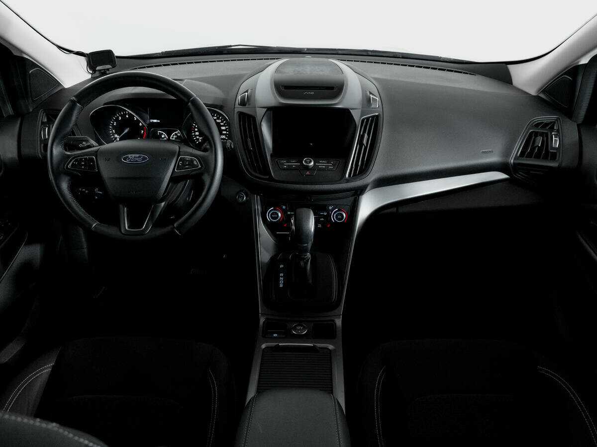 Ford Kuga с пробегом — 2019 год. Фото: #11
