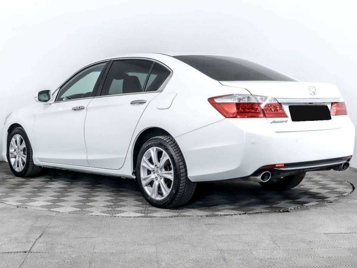 Honda Accord с пробегом — 2013 год. Фото: #5