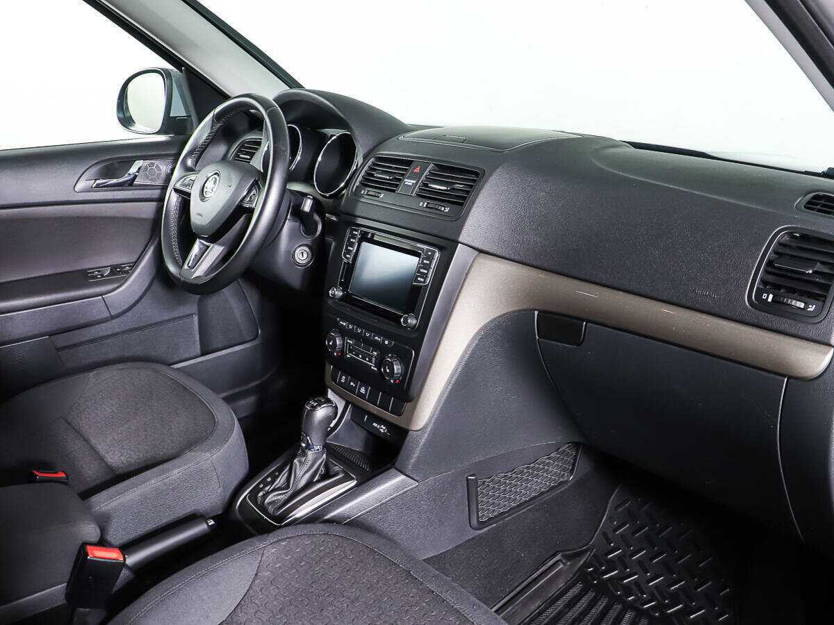 Skoda Yeti с пробегом — 2015 год. Фото: #8