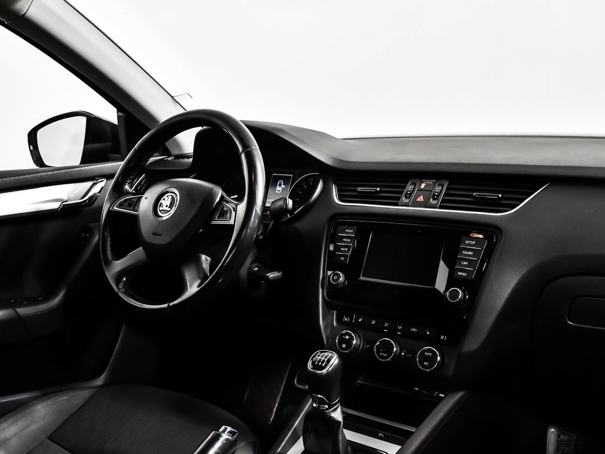 Skoda Octavia с пробегом — 2014 год. Фото: #8
