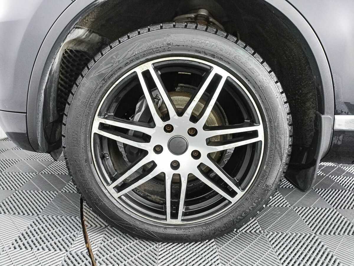 Volkswagen Touareg с пробегом — 2013 год. Фото: #14