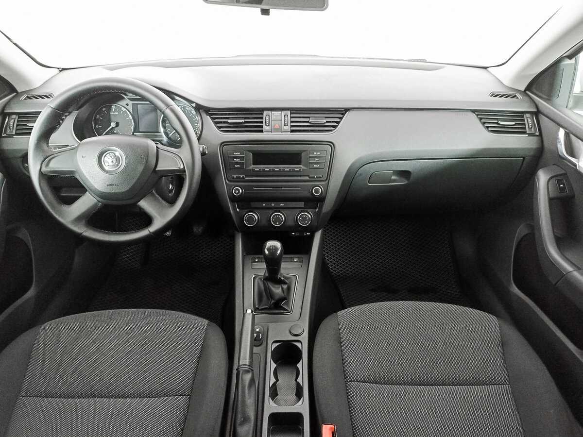 Skoda Octavia с пробегом — 2014 год. Фото: #13