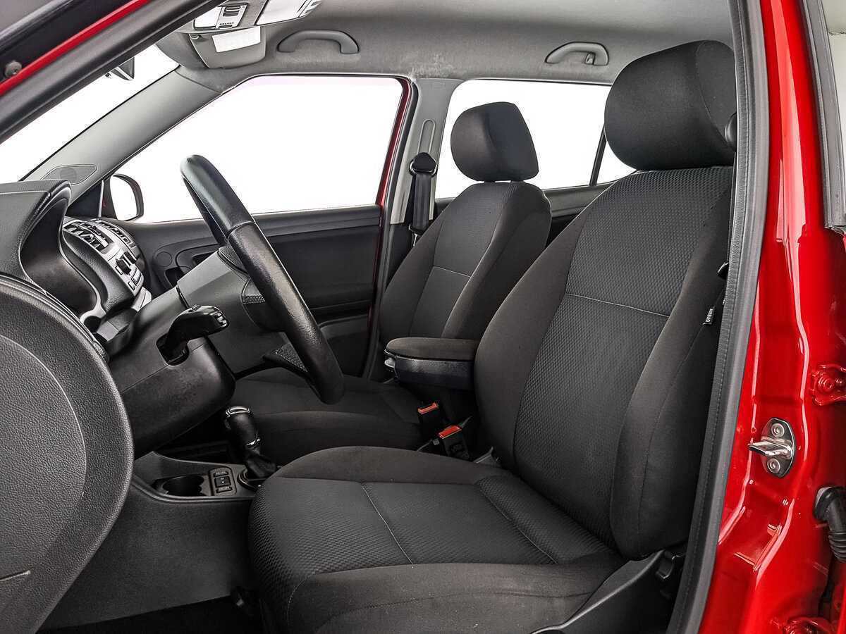 Skoda Fabia с пробегом — 2013 год. Фото: #19