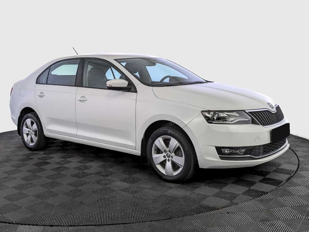 Skoda Rapid с пробегом — 2018 год. Фото: #2