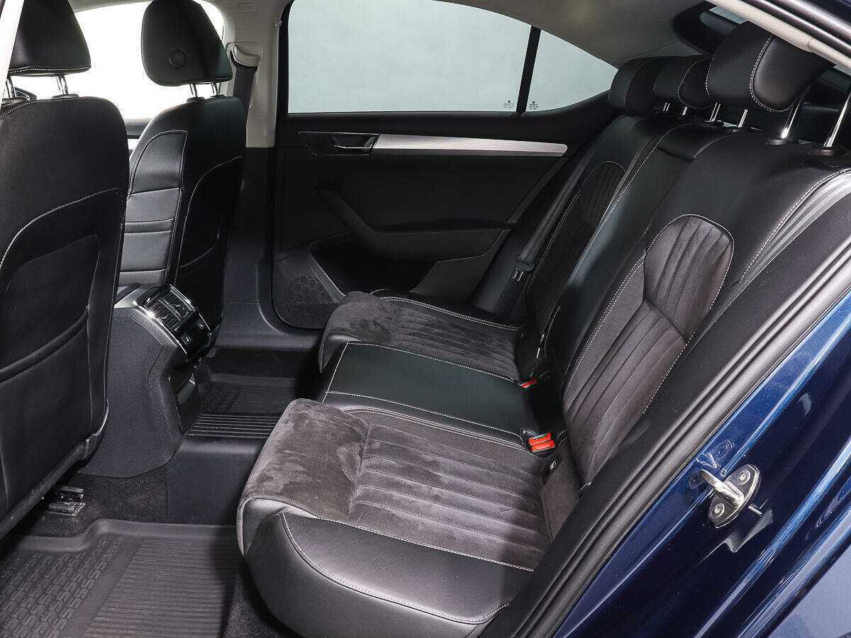 Skoda Superb с пробегом — 2021 год. Фото: #9