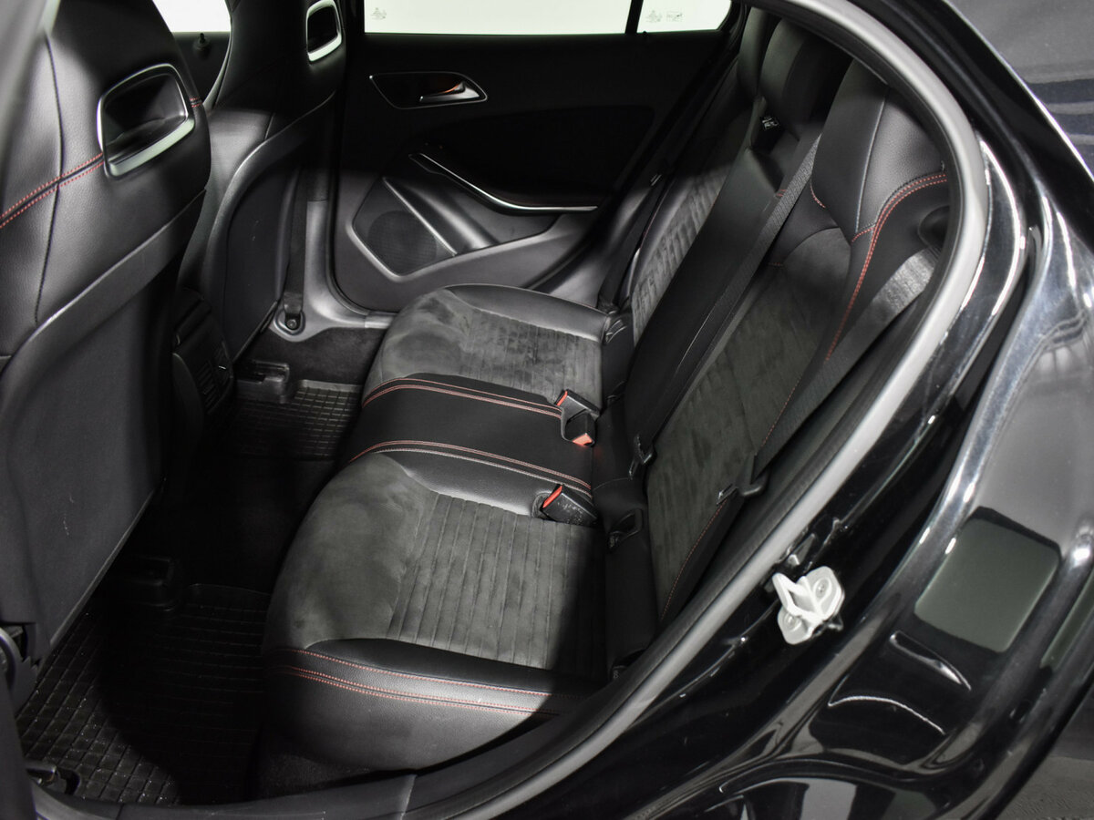 Mercedes-Benz GLA с пробегом — 2016 год. Фото: #10