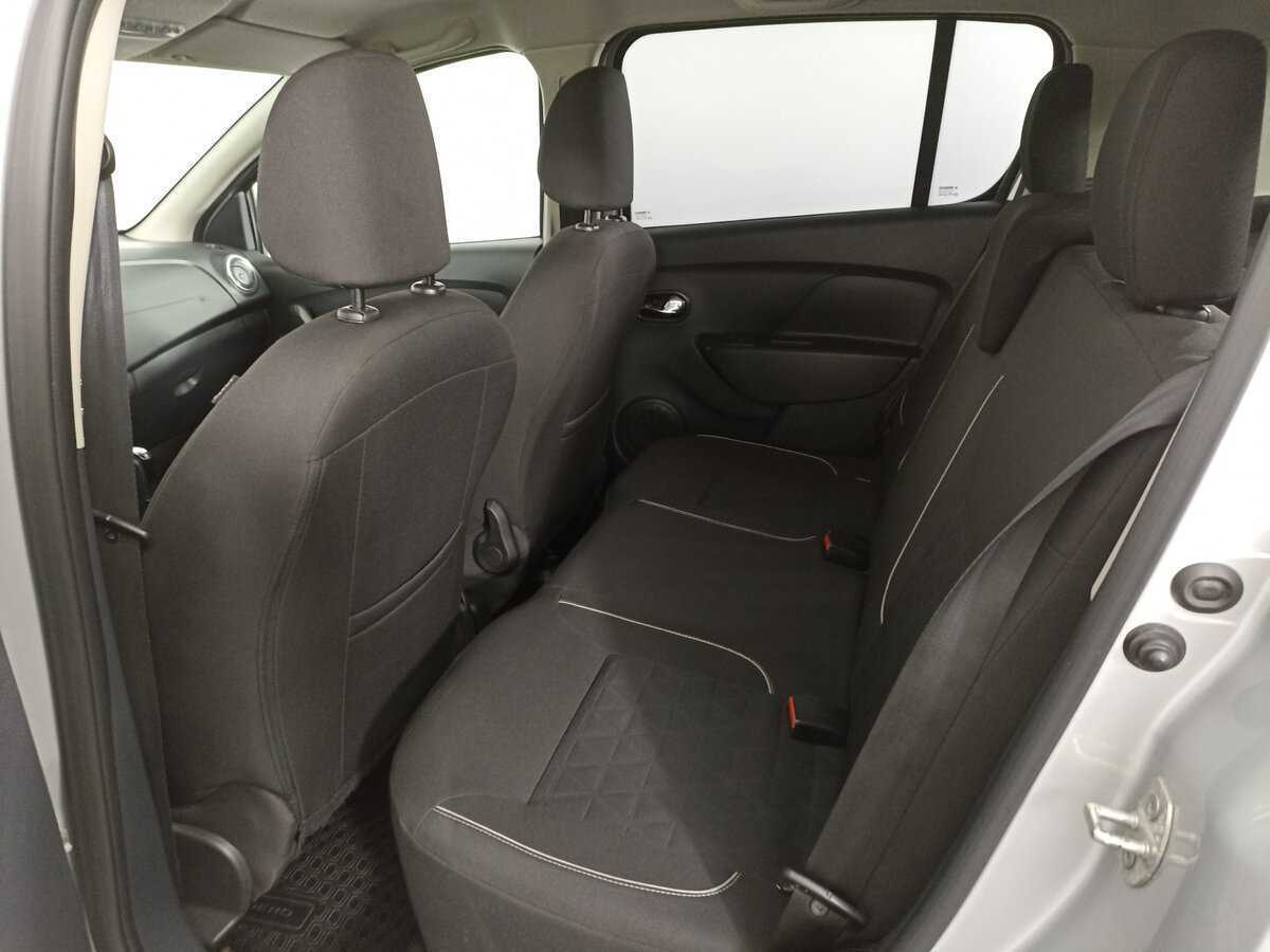 Renault Sandero с пробегом — 2019 год. Фото: #11
