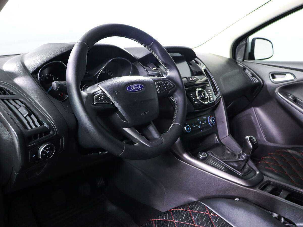 Ford Focus с пробегом — 2017 год. Фото: #13
