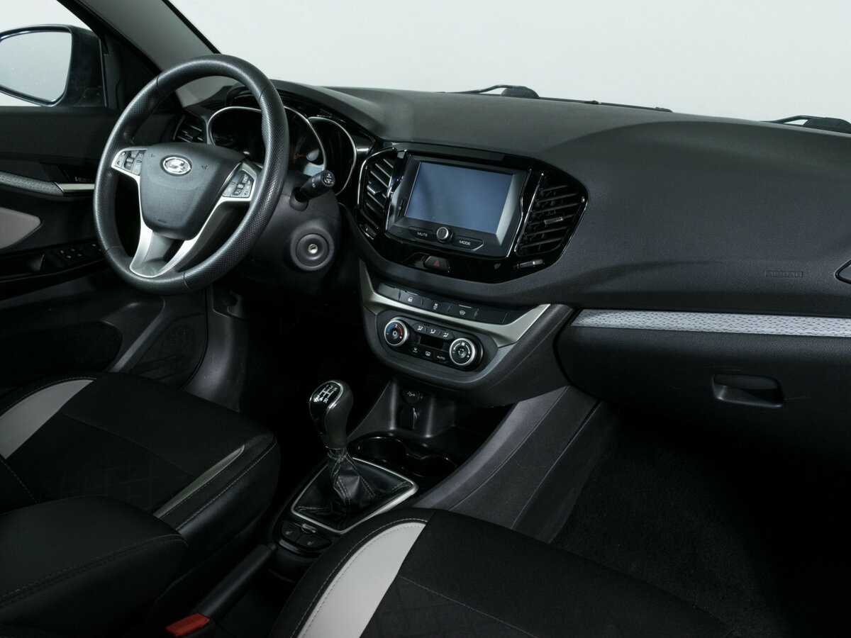 Lada (ВАЗ) Vesta с пробегом — 2019 год. Фото: #8