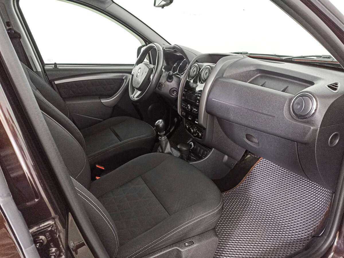 Renault Duster с пробегом — 2017 год. Фото: #8