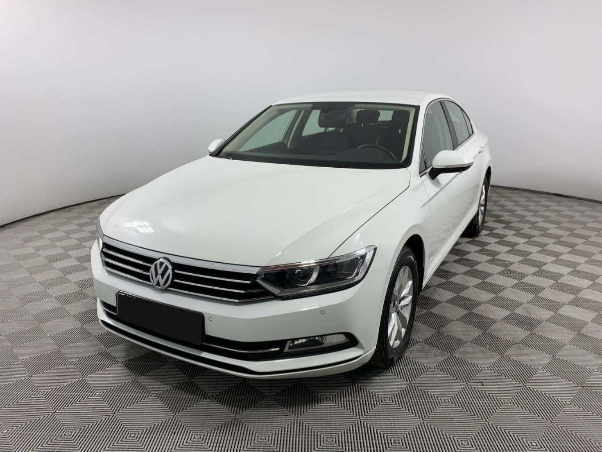 Volkswagen Passat с пробегом — 2019 год. Фото: #0