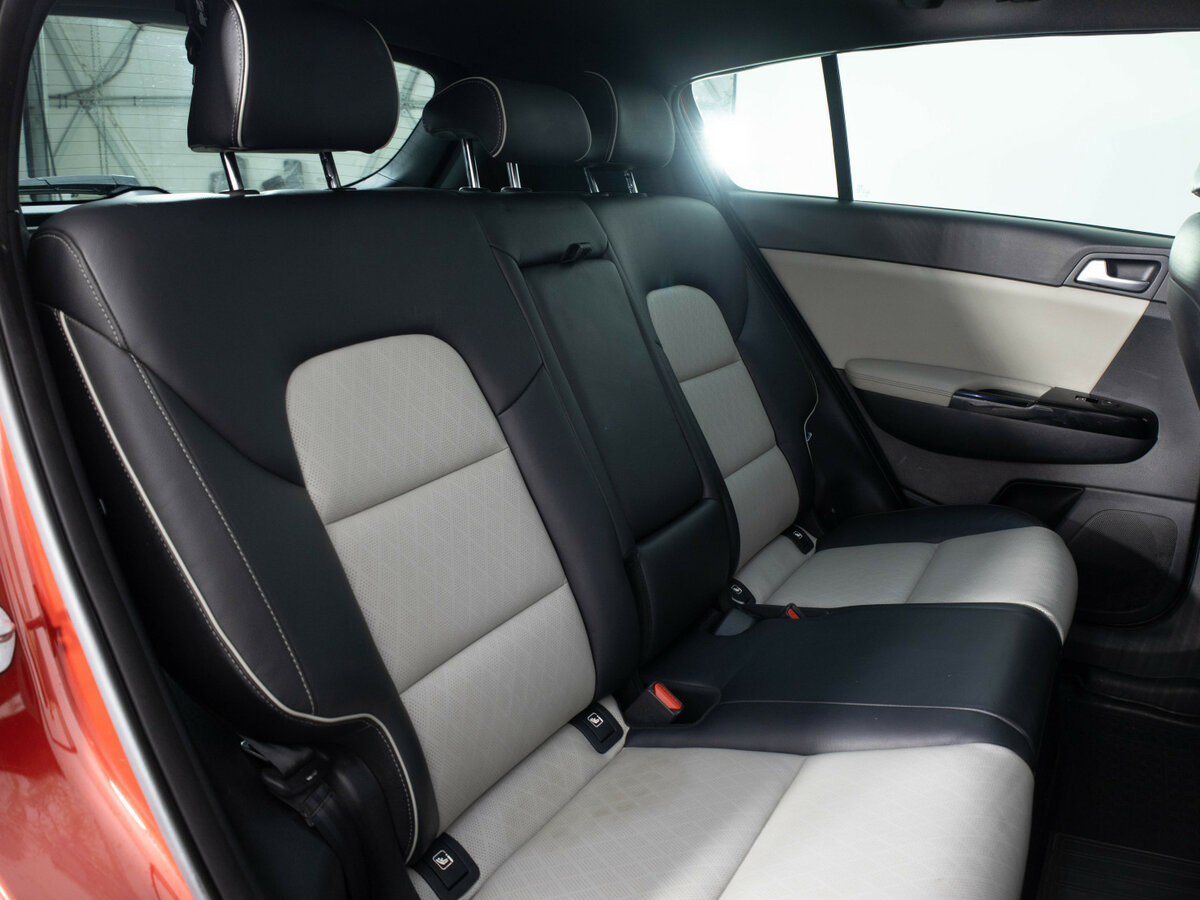 Kia Sportage с пробегом — 2016 год. Фото: #16