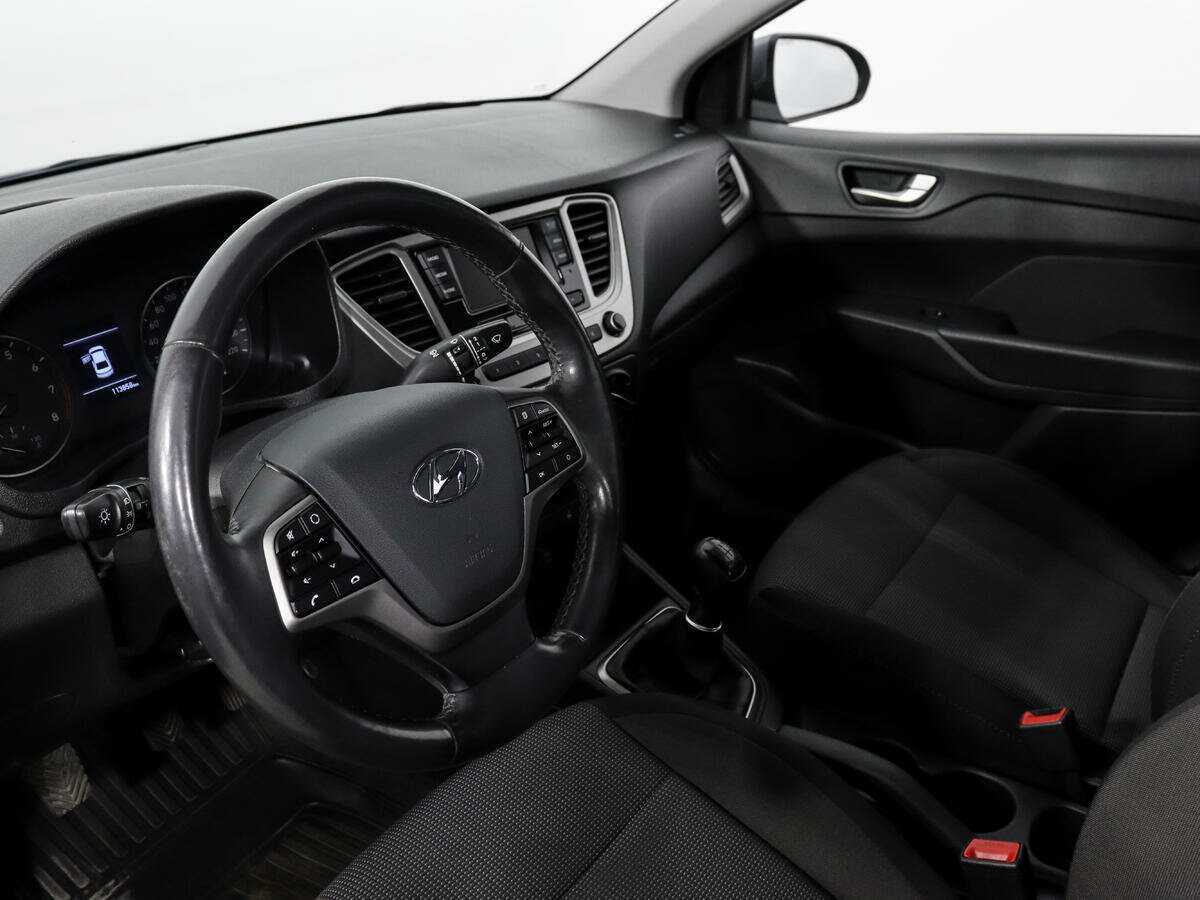Hyundai Solaris с пробегом — 2019 год. Фото: #8