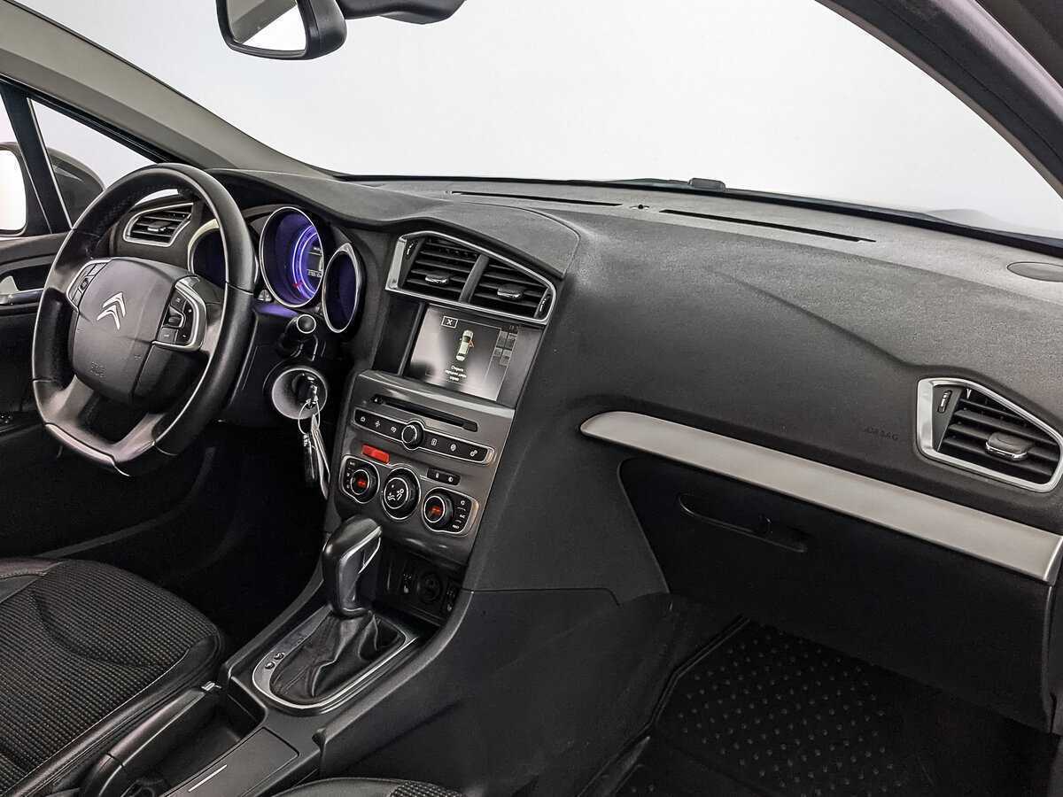 Citroen C4 с пробегом — 2018 год. Фото: #12