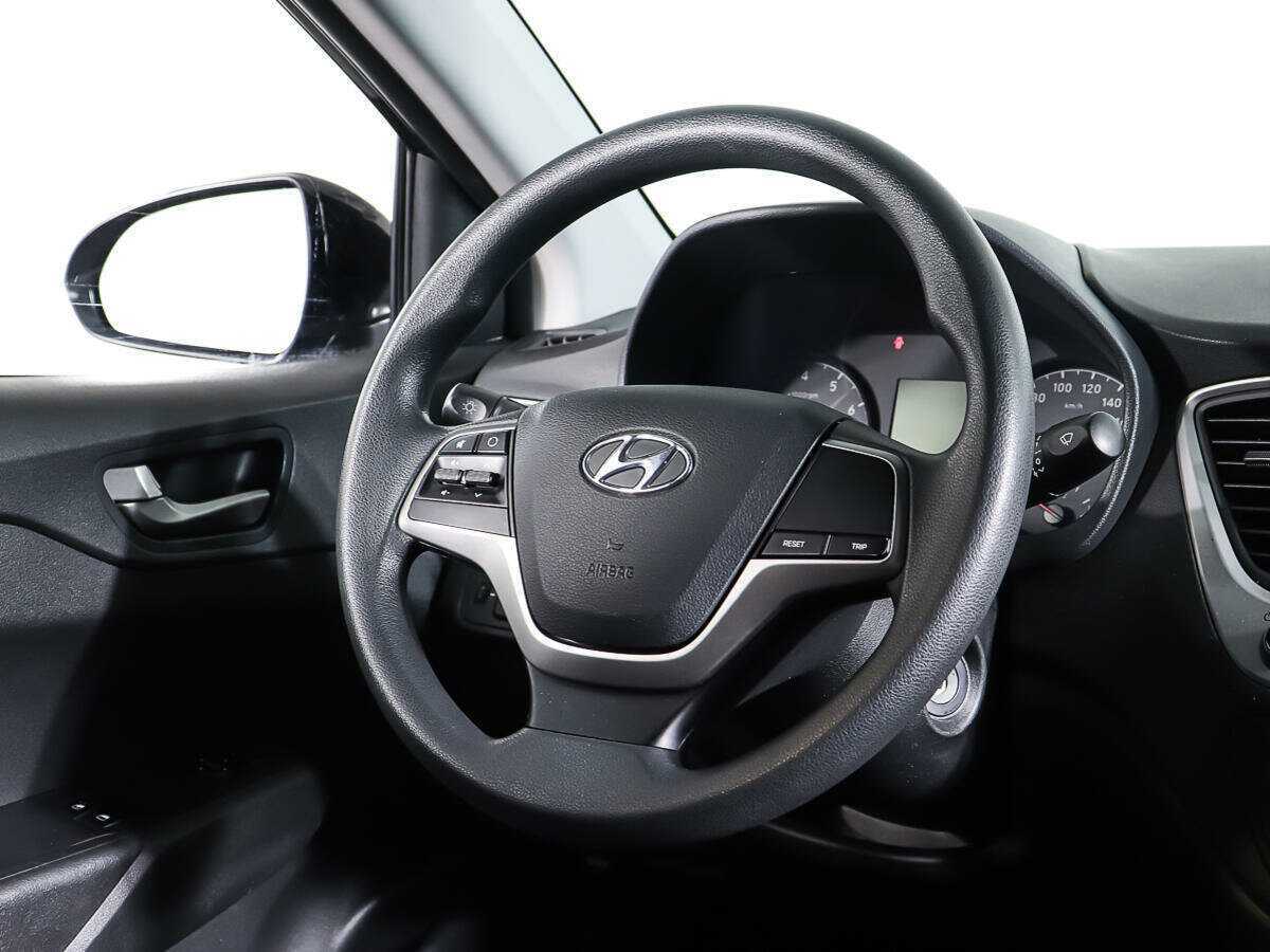 Hyundai Solaris с пробегом — 2017 год. Фото: #14