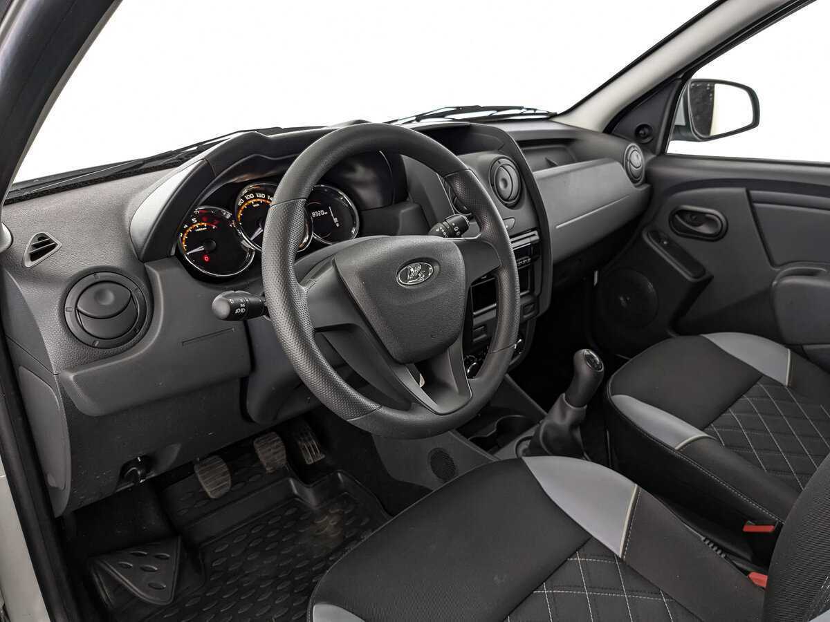 Lada (ВАЗ) Largus с пробегом — 2023 год. Фото: #10