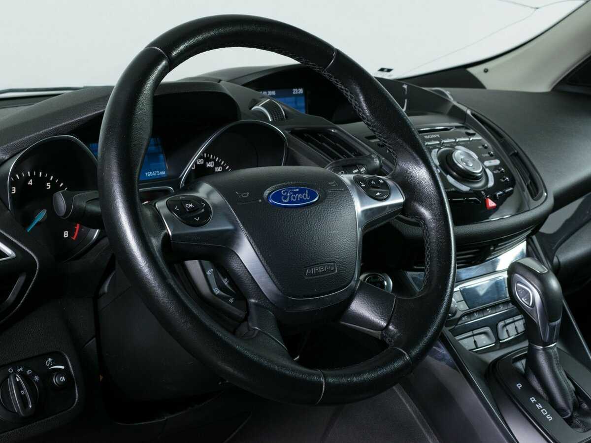 Ford Kuga с пробегом — 2016 год. Фото: #9