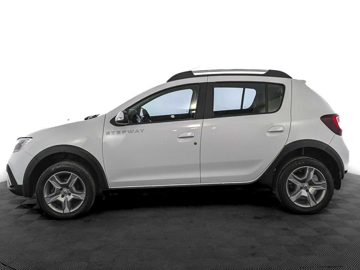 Renault Sandero с пробегом — 2019 год. Фото: #7