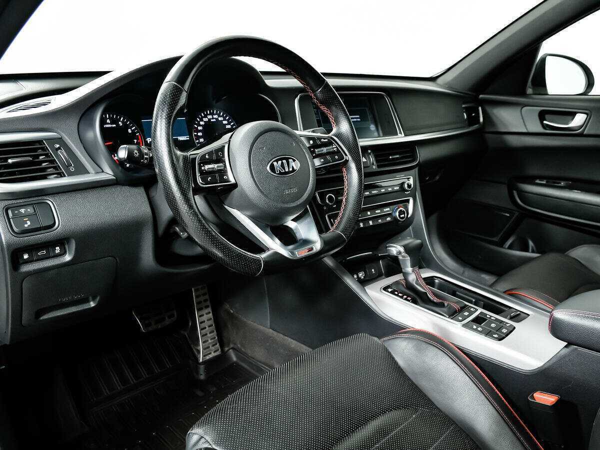Kia Optima с пробегом — 2018 год. Фото: #10