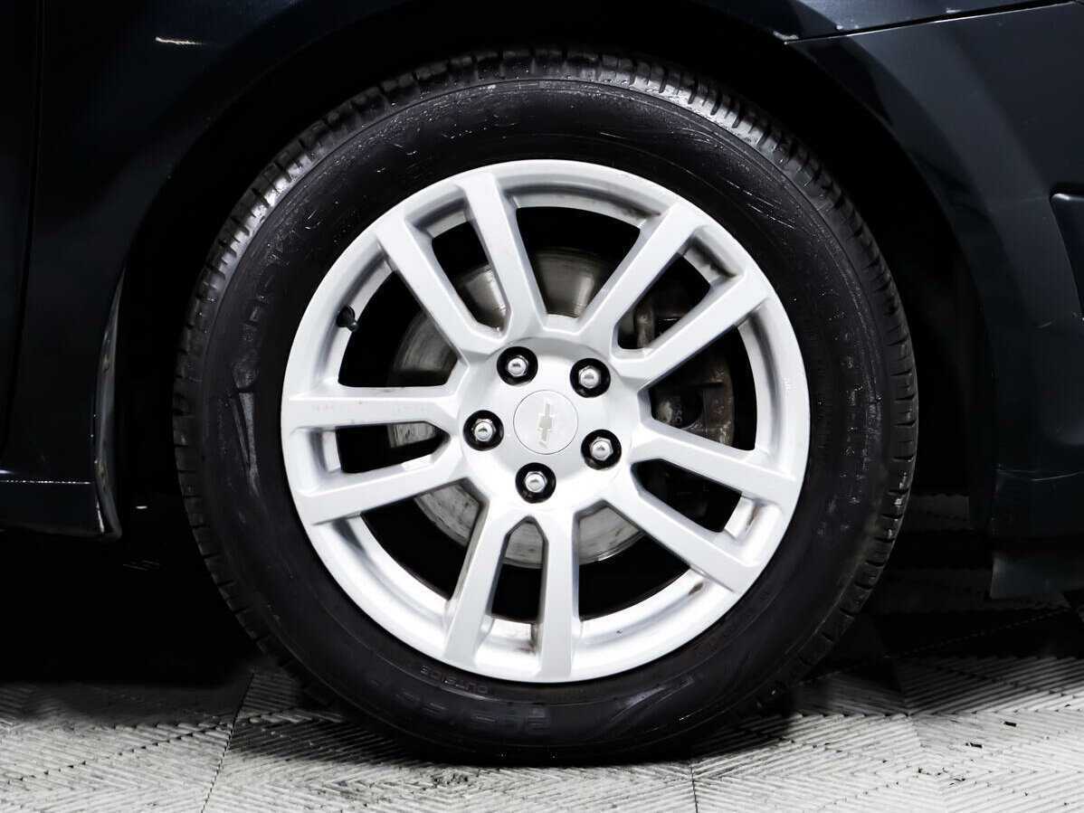 Chevrolet Aveo с пробегом — 2014 год. Фото: #13