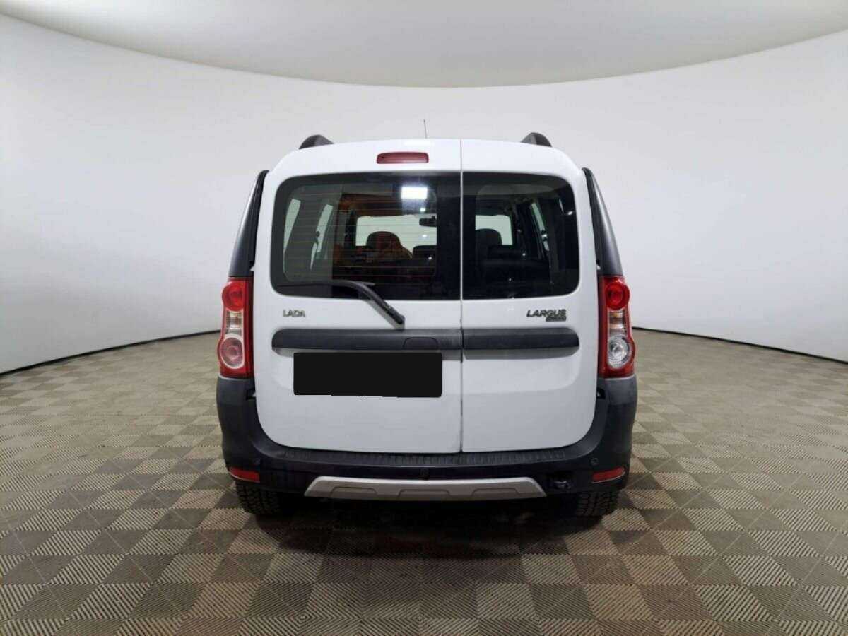 Lada (ВАЗ) Largus с пробегом — 2019 год. Фото: #5