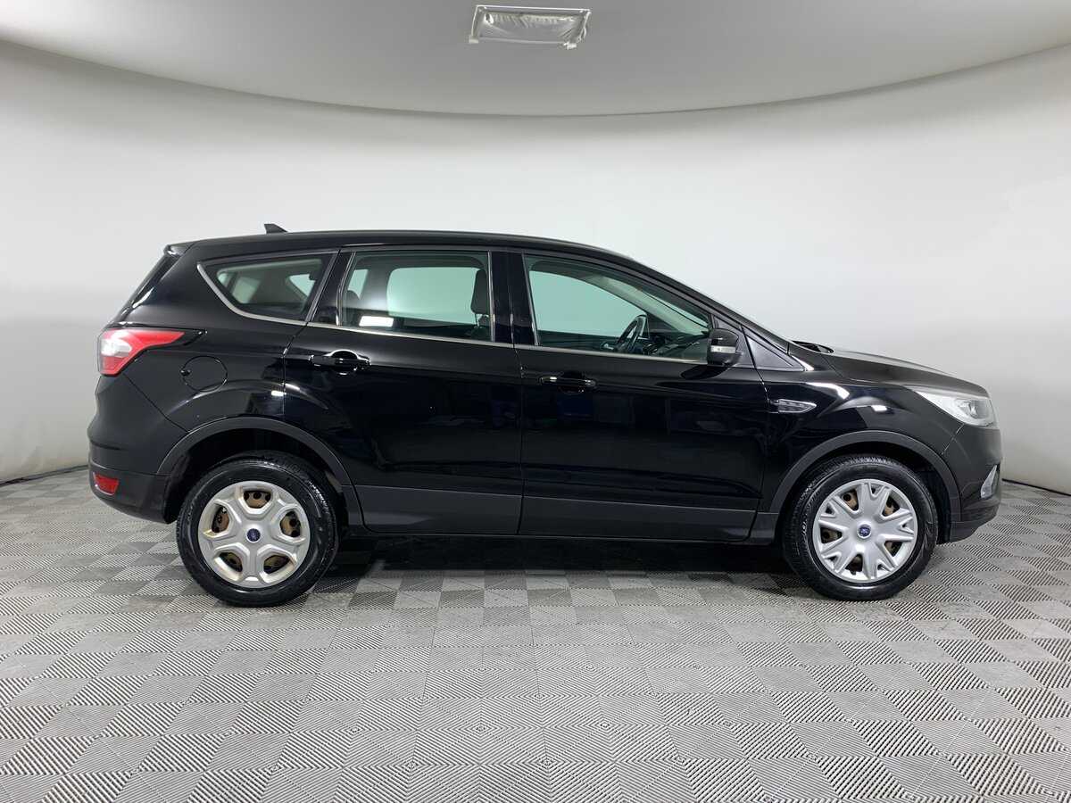 Ford Kuga с пробегом — 2019 год. Фото: #3