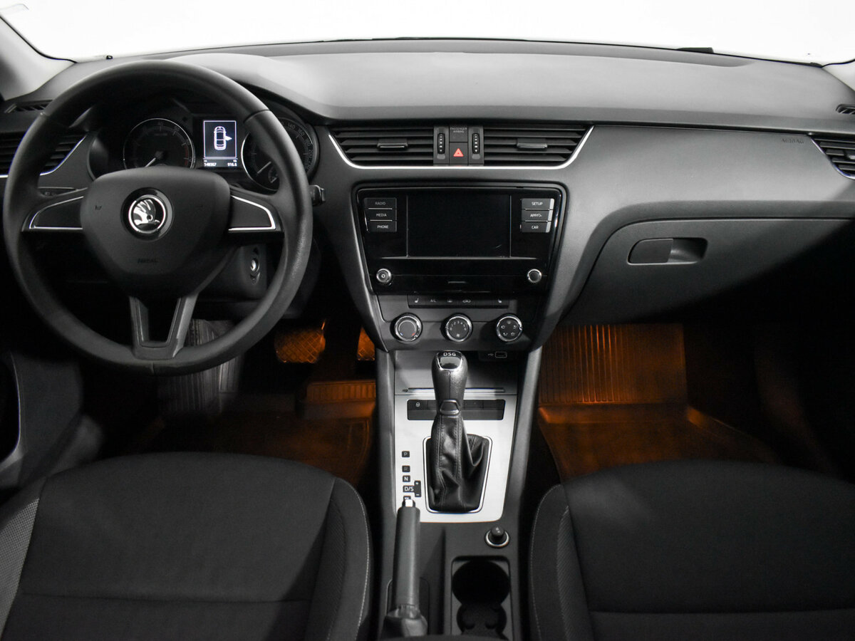 Skoda Octavia с пробегом — 2018 год. Фото: #9