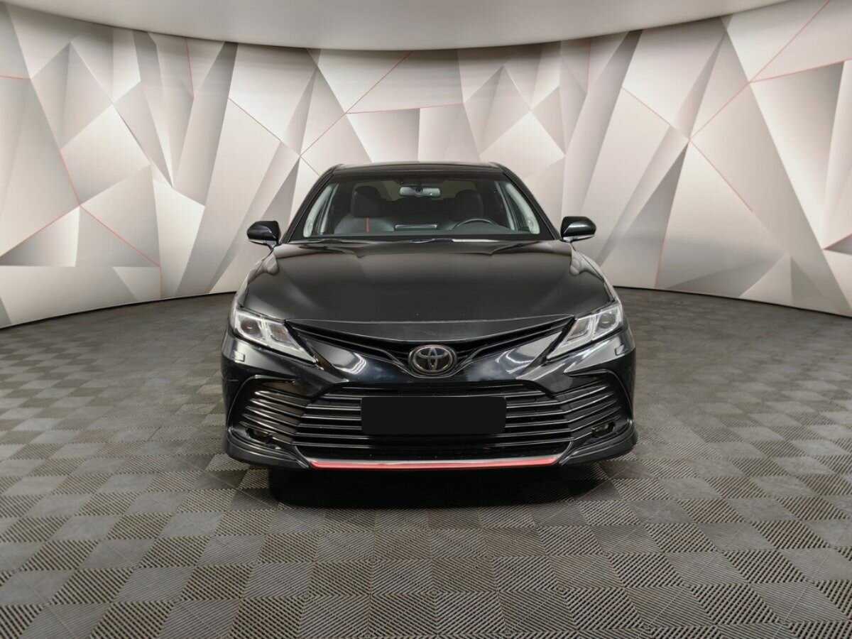 Toyota Camry с пробегом — 2021 год. Фото: #6