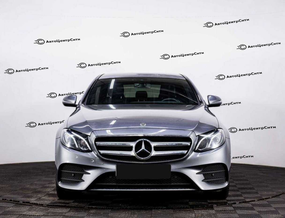 Mercedes-Benz E-Класс с пробегом — 2018 год. Фото: #1