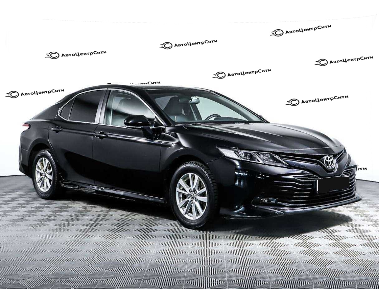 Toyota Camry с пробегом — 2020 год. Фото: #2
