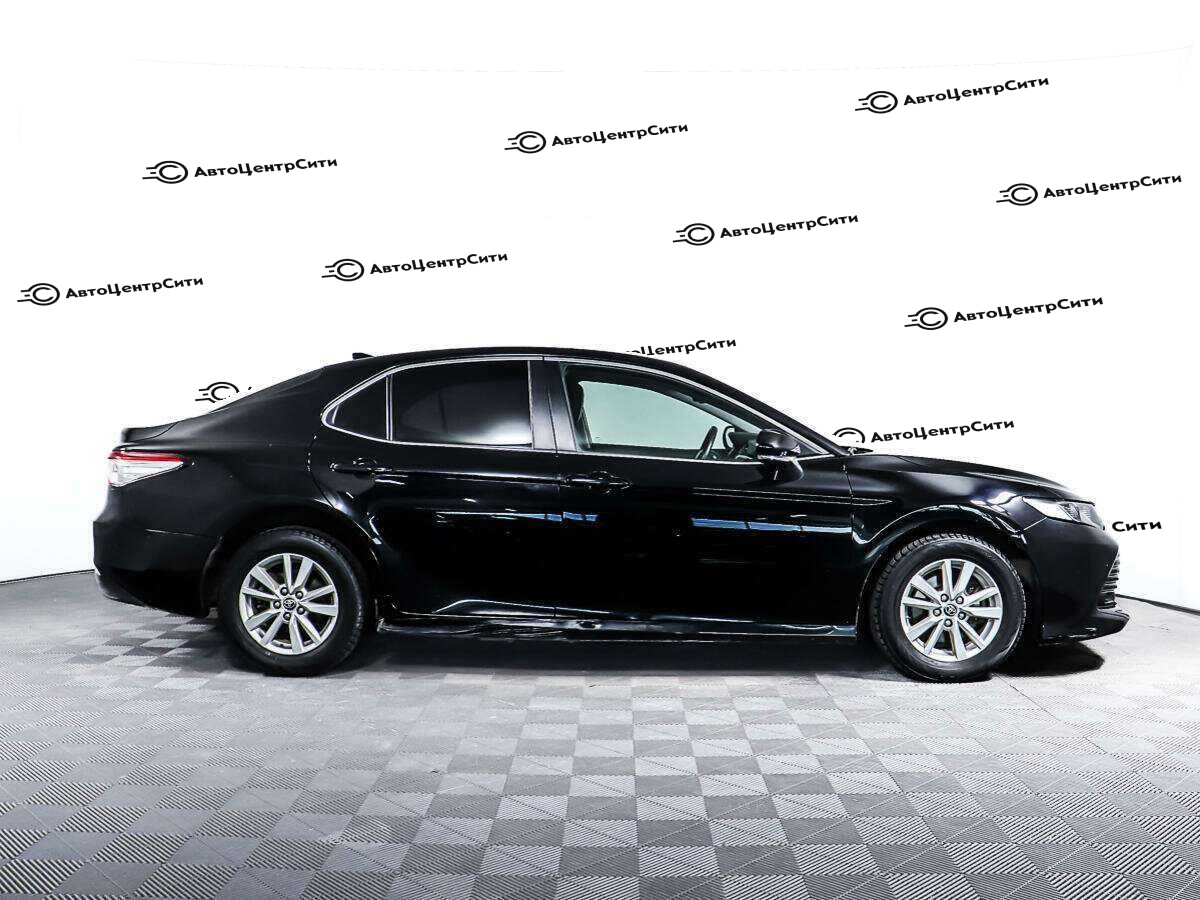 Toyota Camry с пробегом — 2020 год. Фото: #3