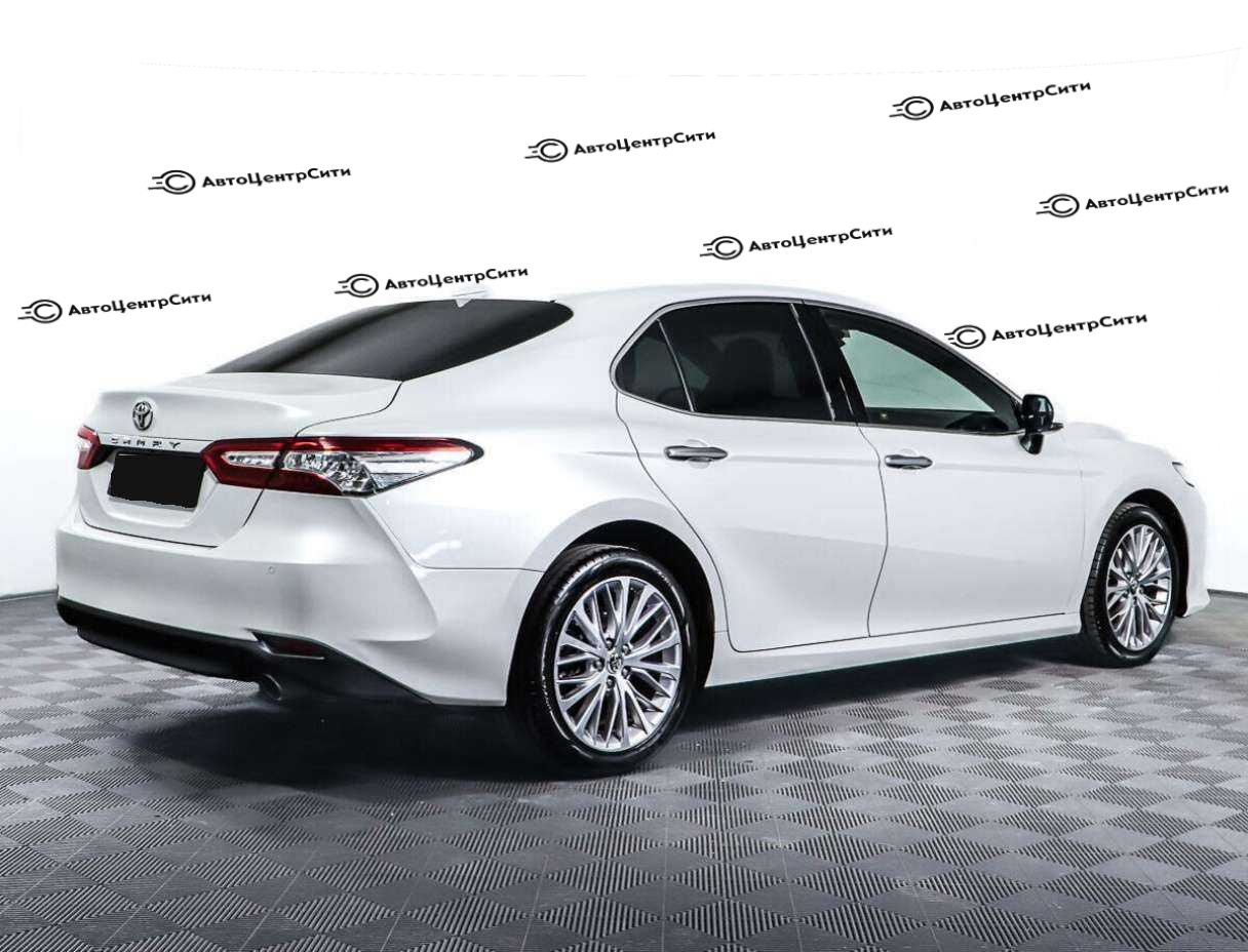Toyota Camry с пробегом — 2019 год. Фото: #4