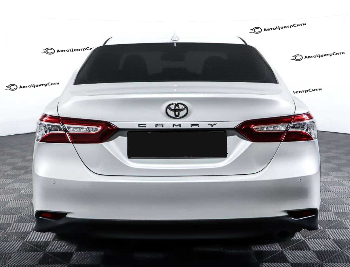 Toyota Camry с пробегом — 2019 год. Фото: #5