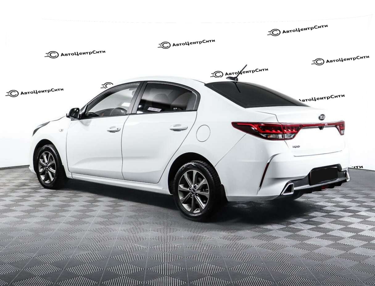 Kia Rio с пробегом — 2021 год. Фото: #6