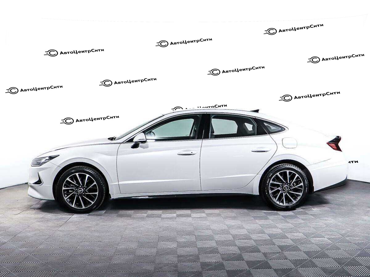 Hyundai Sonata с пробегом — 2022 год. Фото: #6