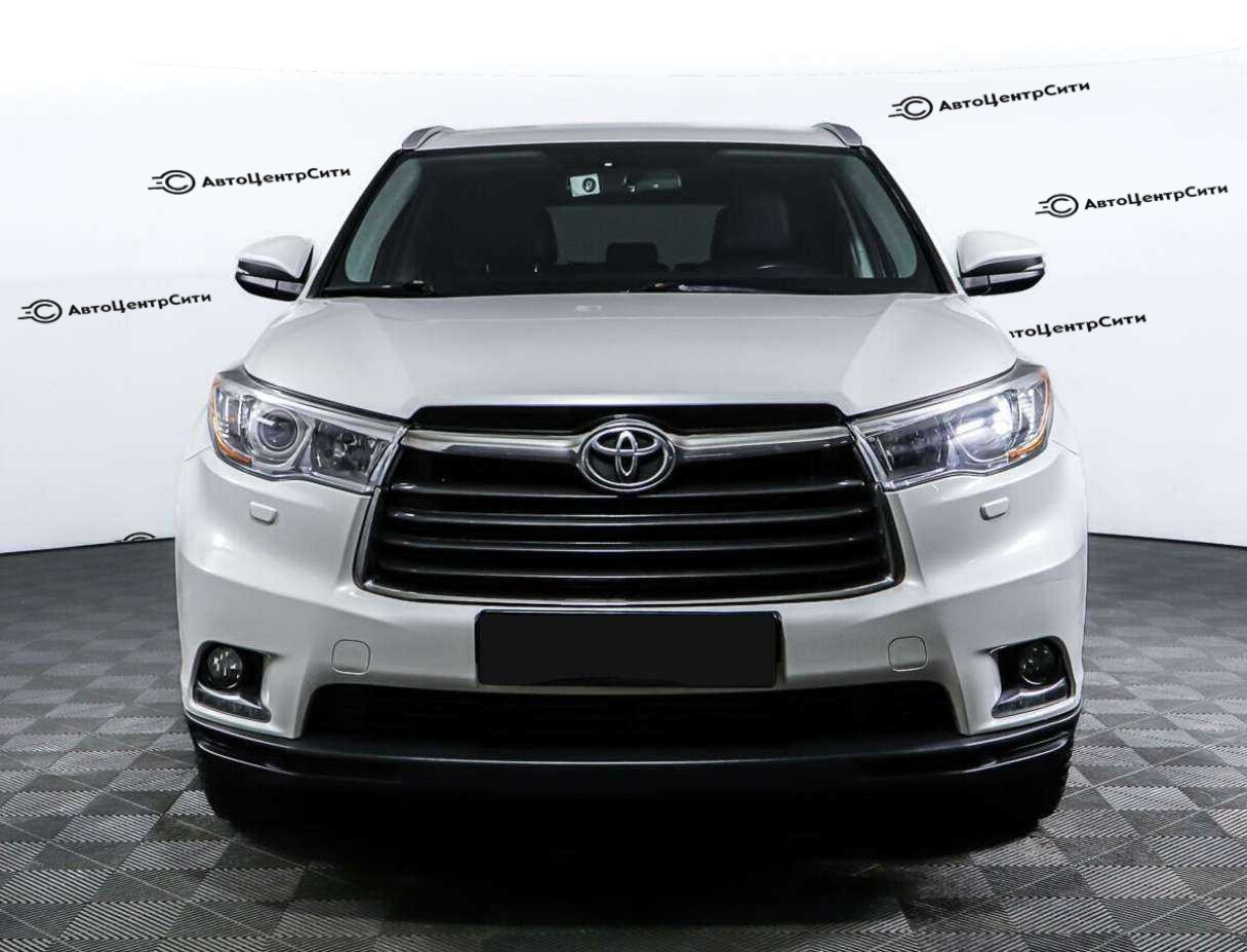 Toyota Highlander с пробегом — 2014 год. Фото: #1