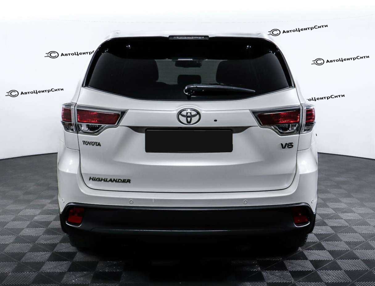 Toyota Highlander с пробегом — 2014 год. Фото: #5