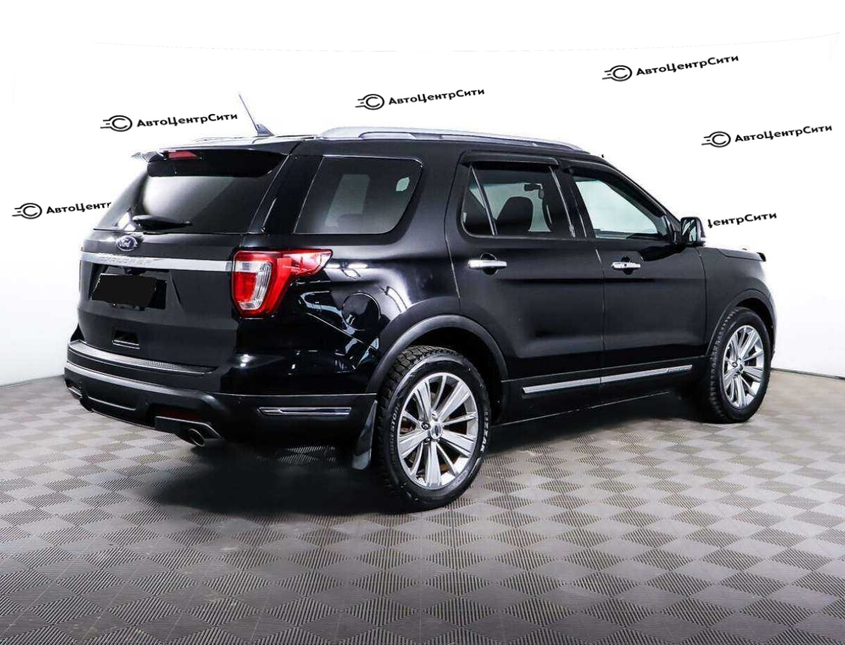 Ford Explorer с пробегом — 2018 год. Фото: #4