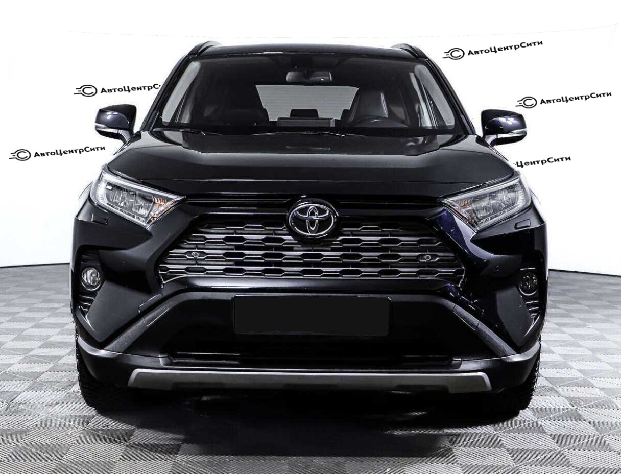 Toyota RAV4 с пробегом — 2019 год. Фото: #1