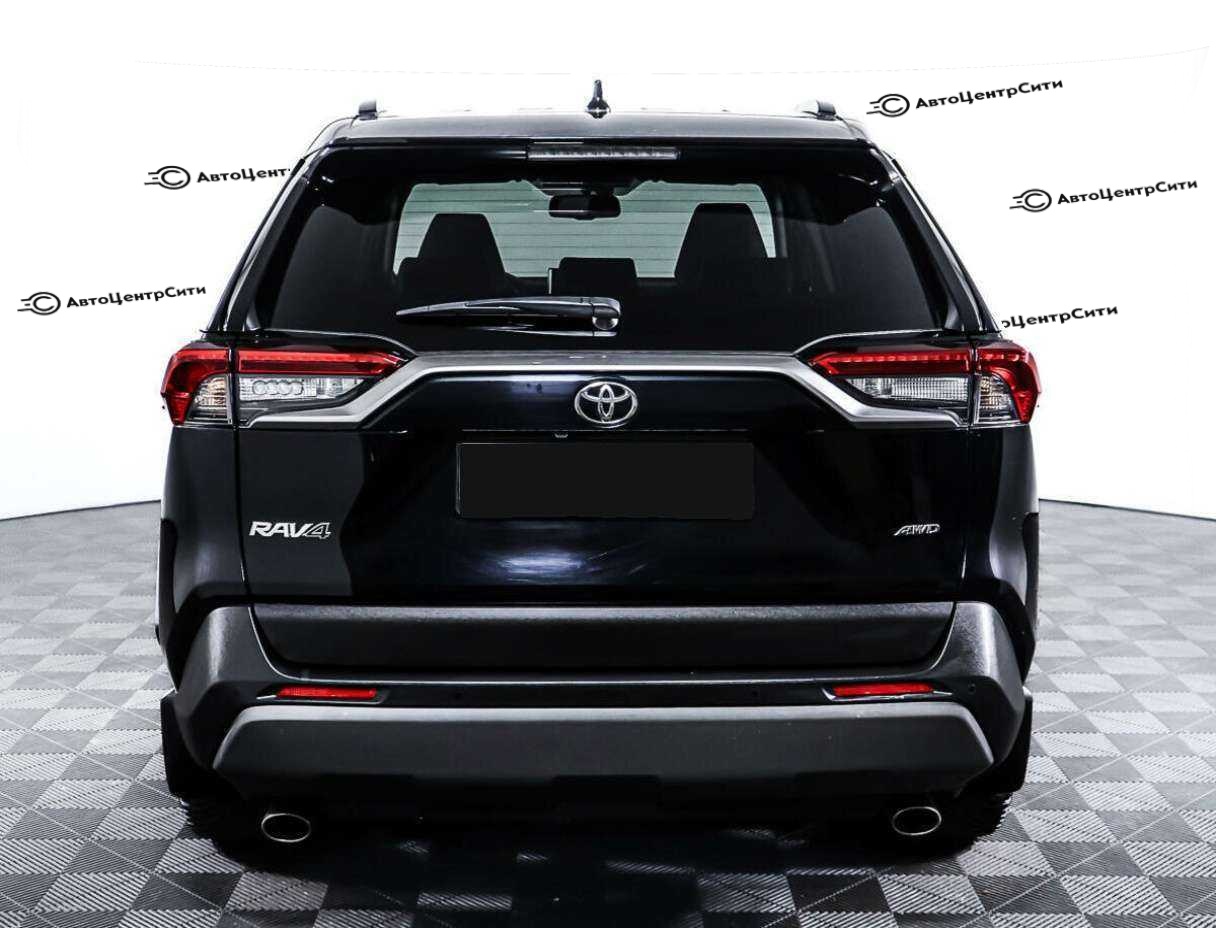 Toyota RAV4 с пробегом — 2019 год. Фото: #5