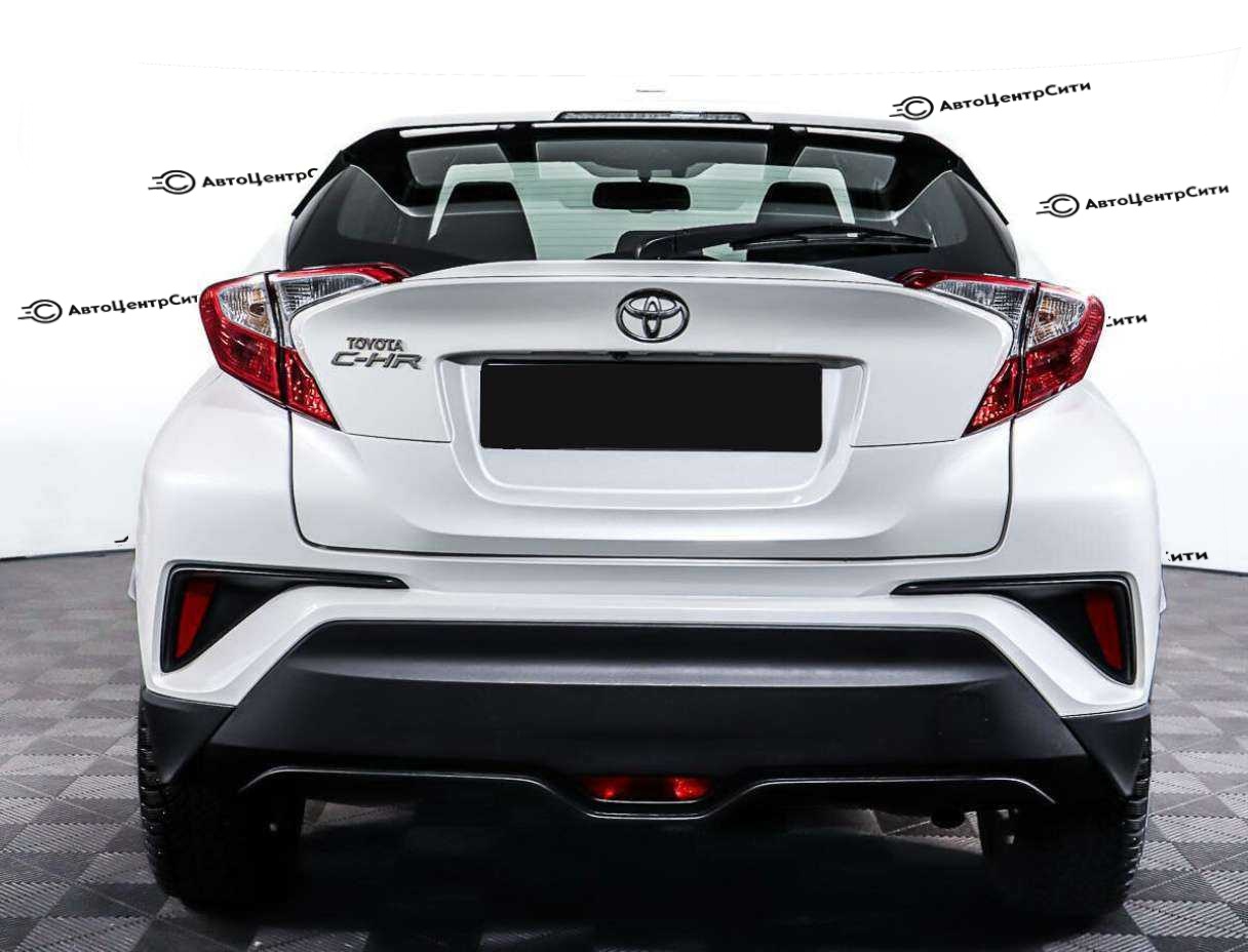Toyota C-HR с пробегом — 2019 год. Фото: #5