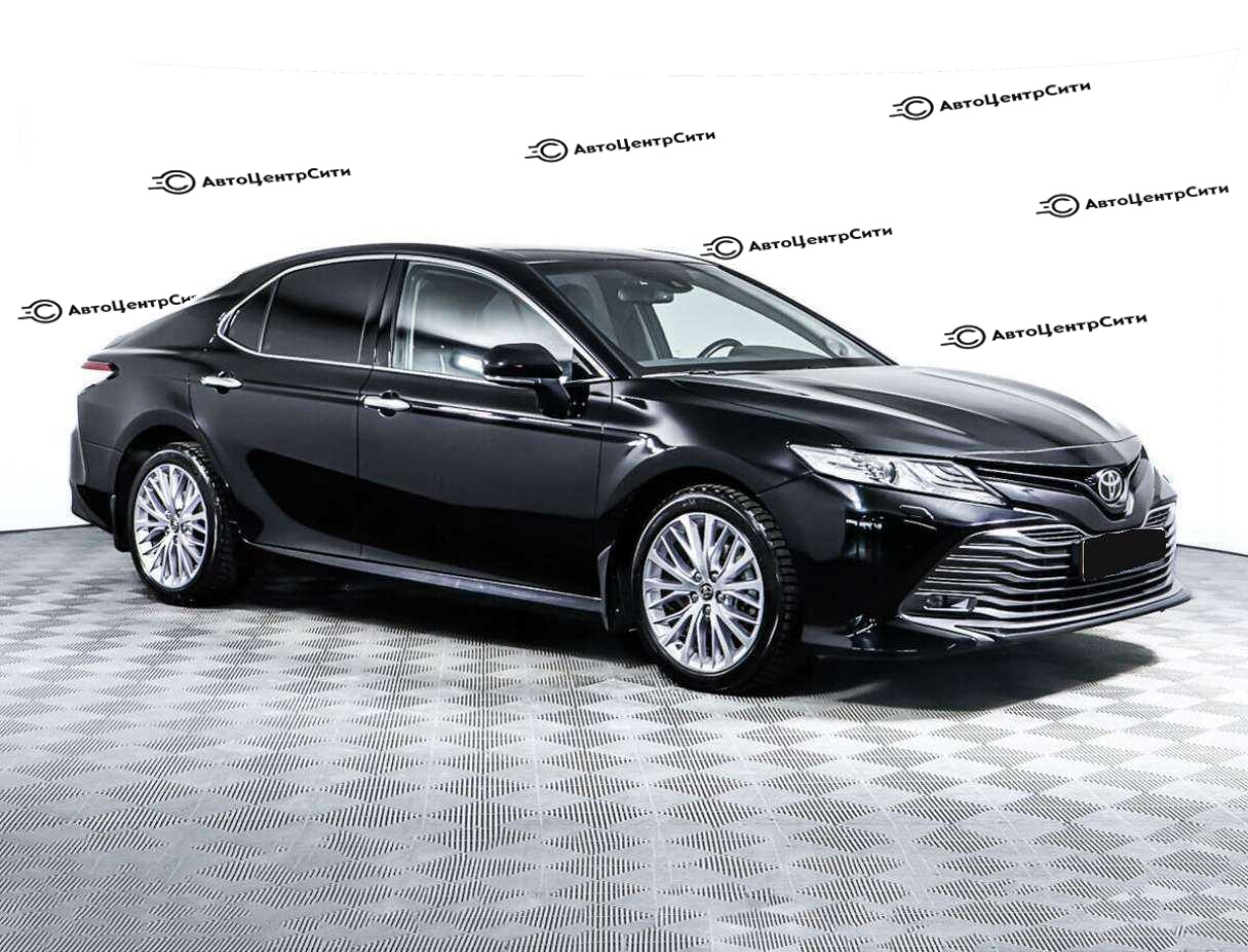 Toyota Camry с пробегом — 2019 год. Фото: #2
