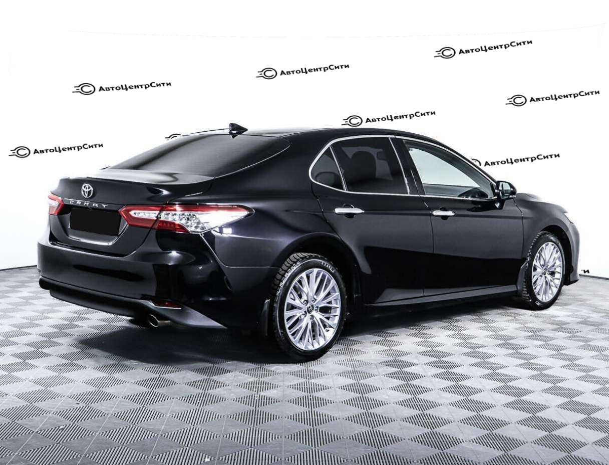 Toyota Camry с пробегом — 2019 год. Фото: #4