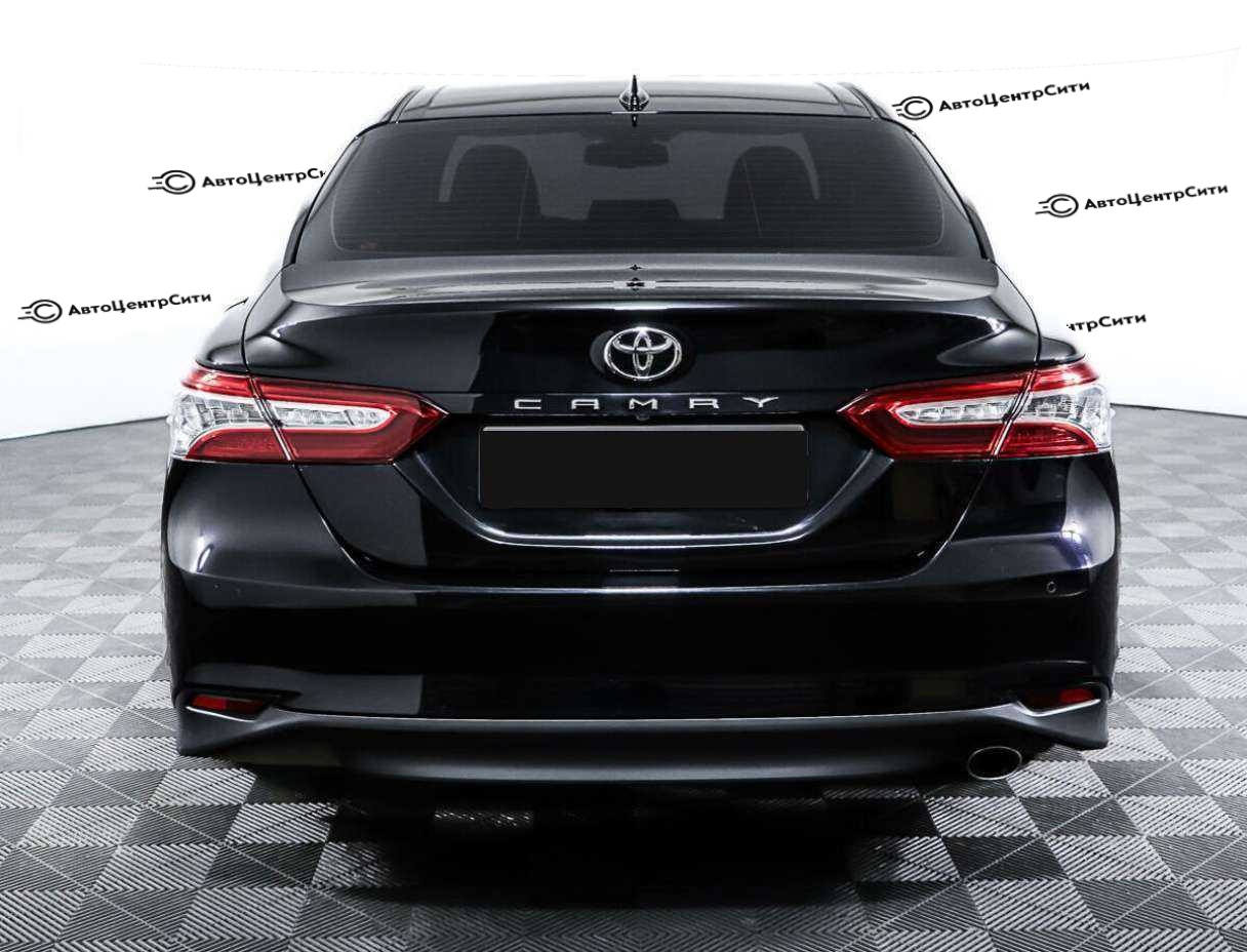 Toyota Camry с пробегом — 2019 год. Фото: #5