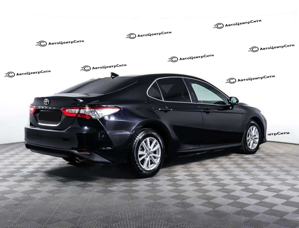 Toyota Camry с пробегом — 2018 год. Фото: #4