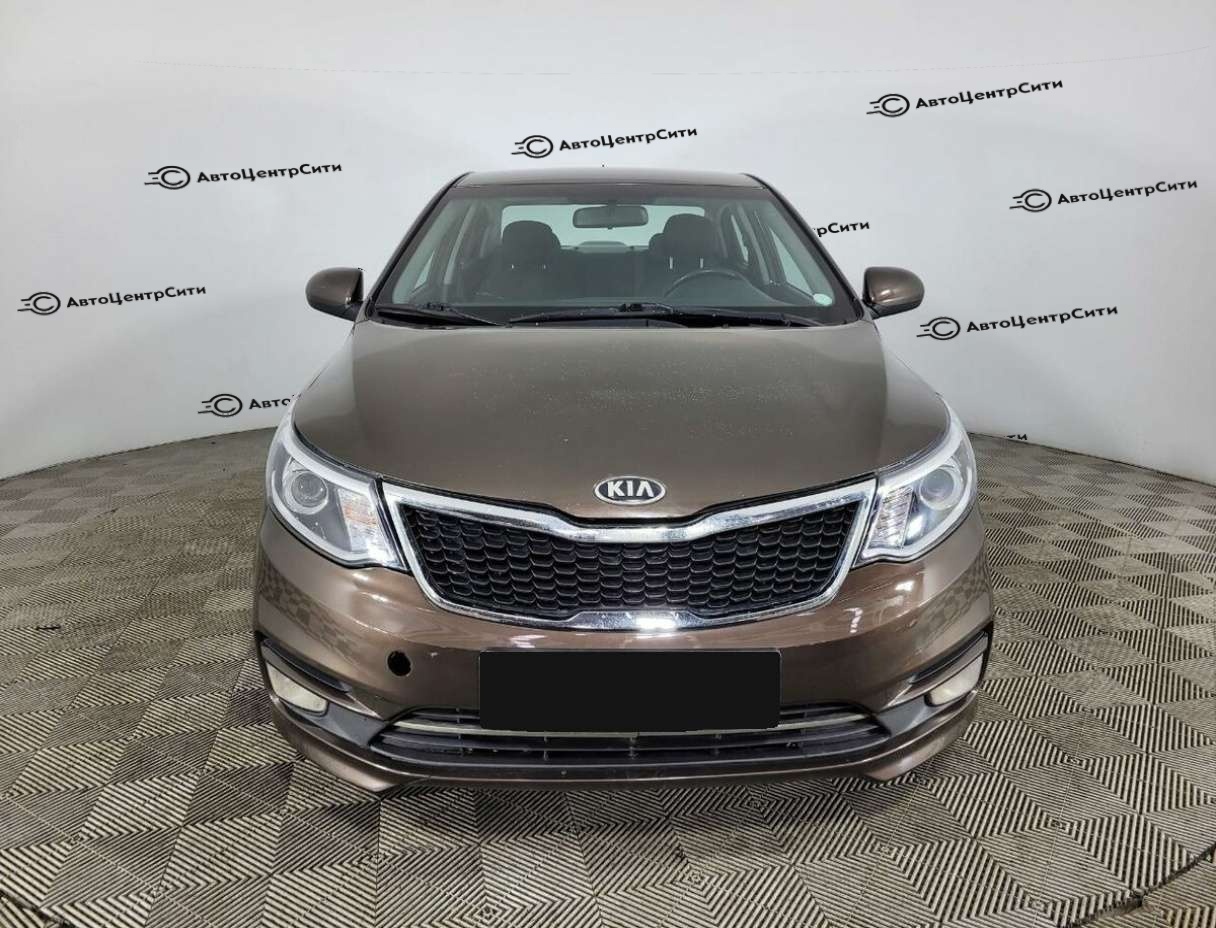 Kia Rio с пробегом — 2016 год. Фото: #1